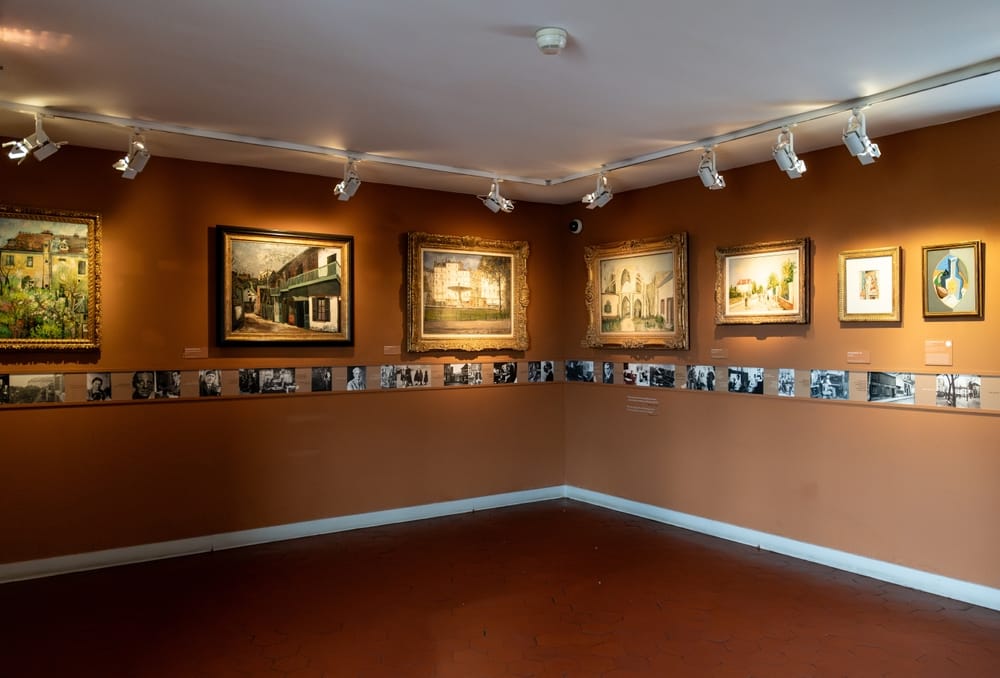 Interiors of Musée de Montmartre which has paintings about Impressionism and Belle Epoque